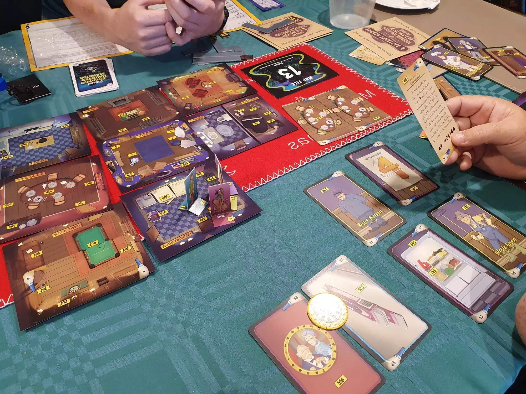 Playing the "Scooby Doo Escape from the Haunted Mansion" escape room board game